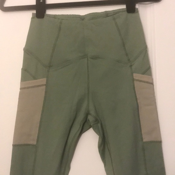 BuffBunny Athena Legging - Picture 2 of 3